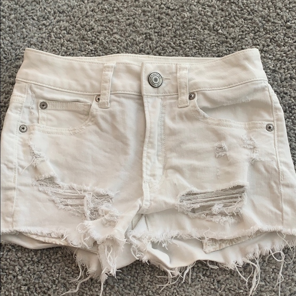 american eagle ripped white jean shorts